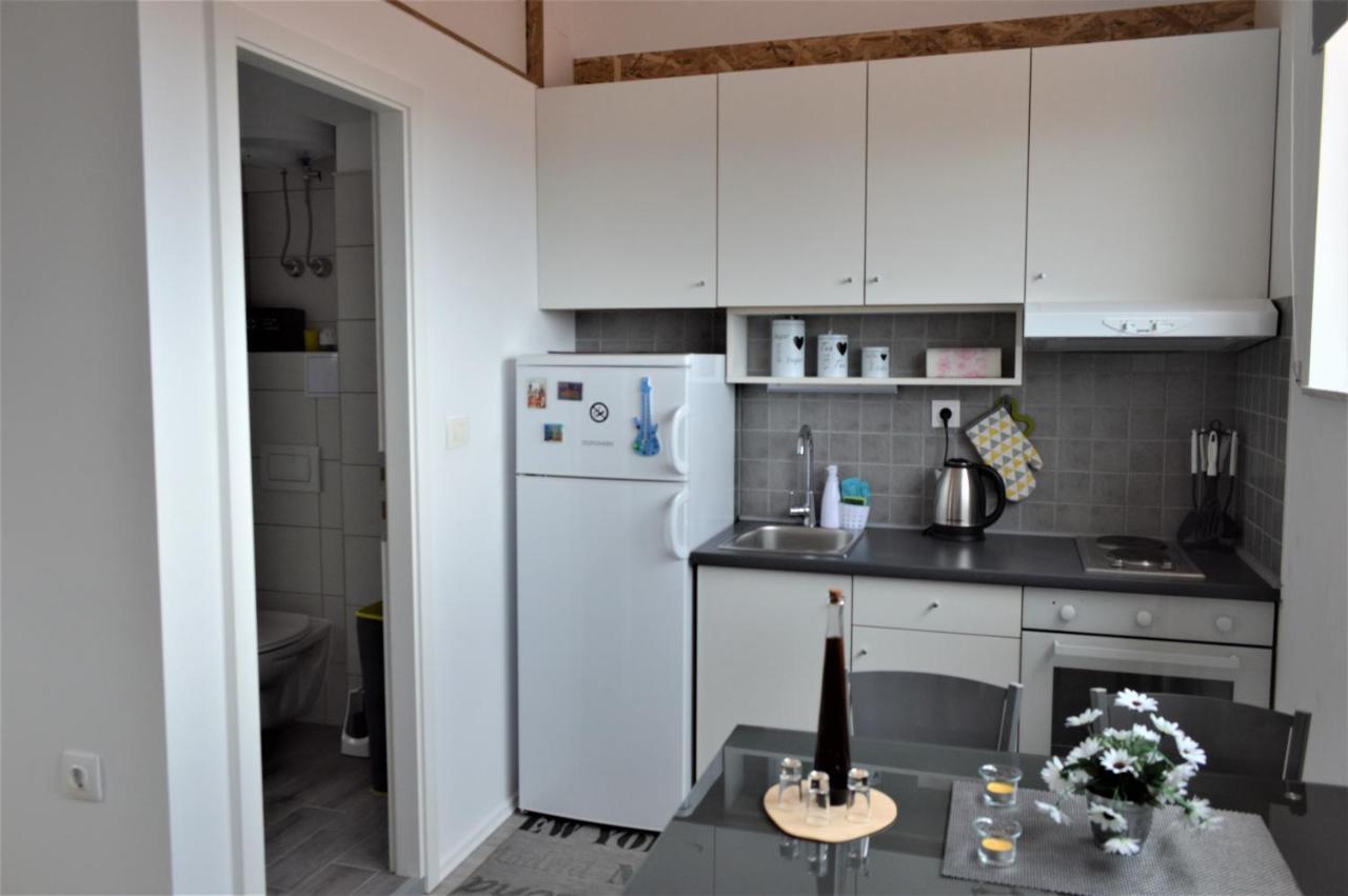 Apartman Luka Каштела Экстерьер фото