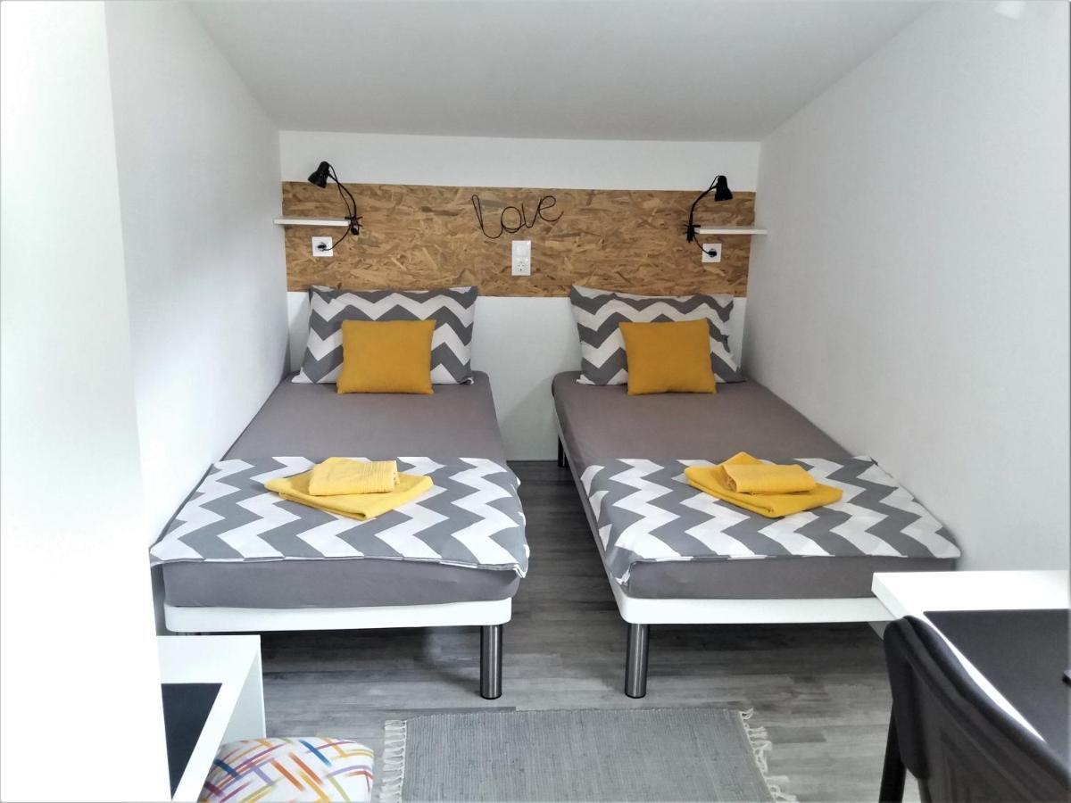 Apartman Luka Каштела Экстерьер фото