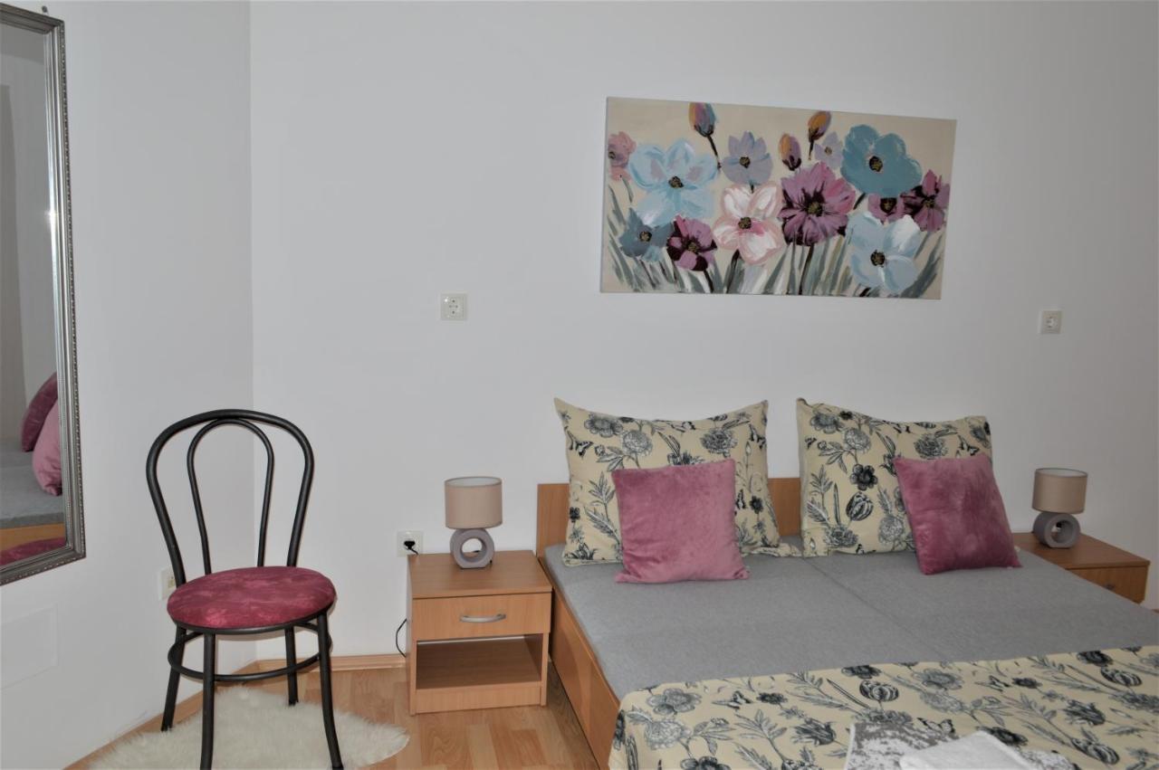 Apartman Luka Каштела Экстерьер фото